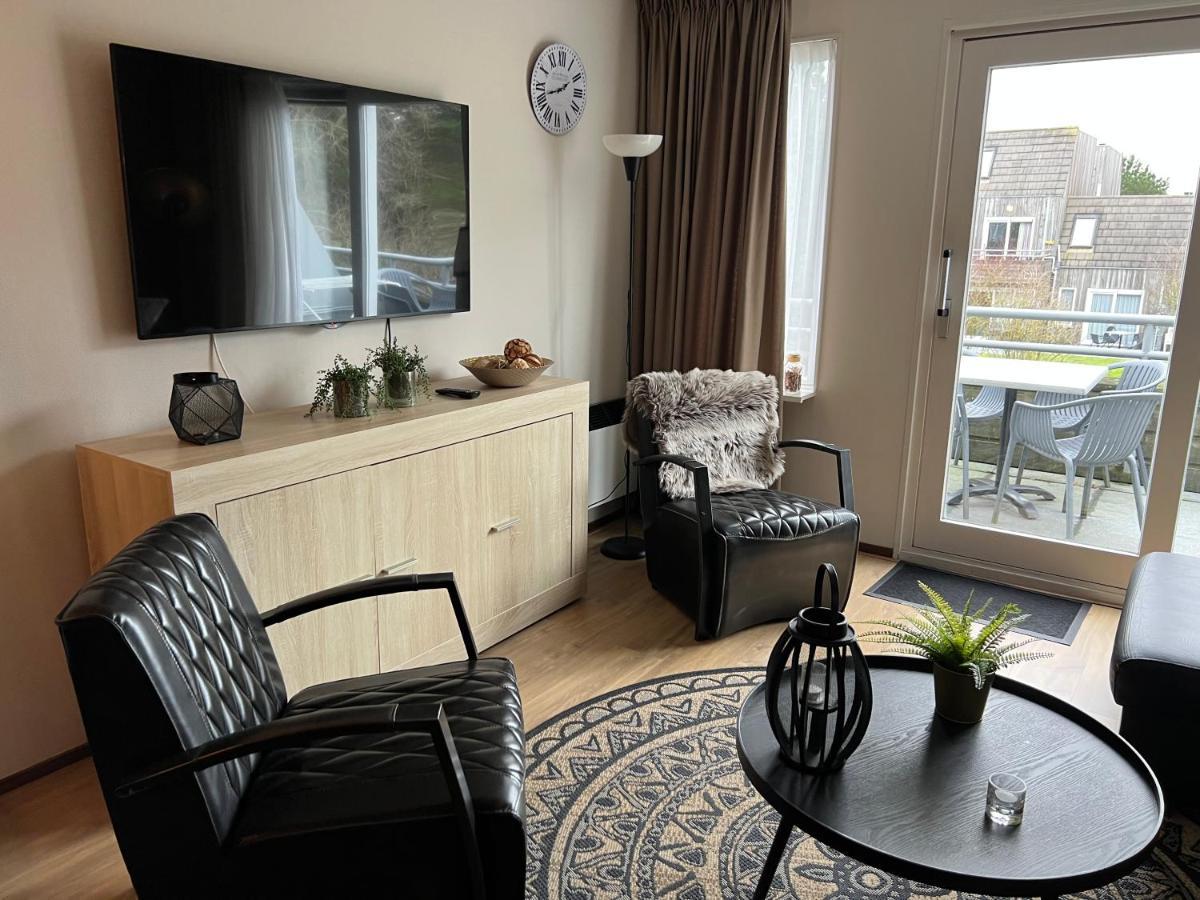 Appartement Ut & Thus, Resort Amelander Kaap Hollum  Esterno foto